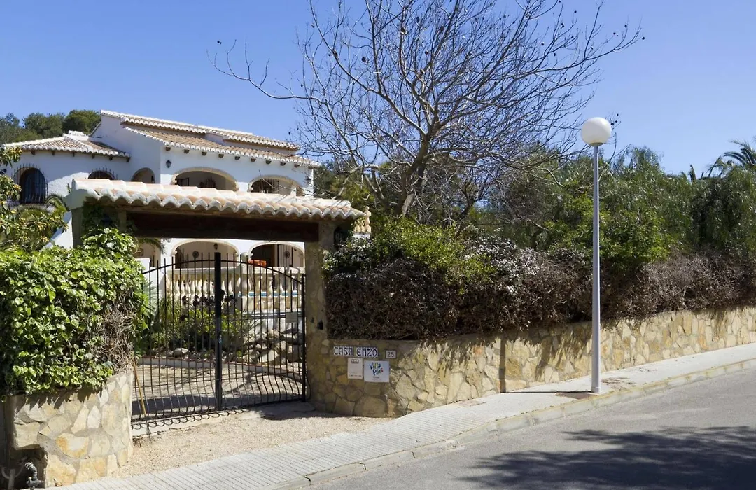 Villa Enzo By Villa Plus-1